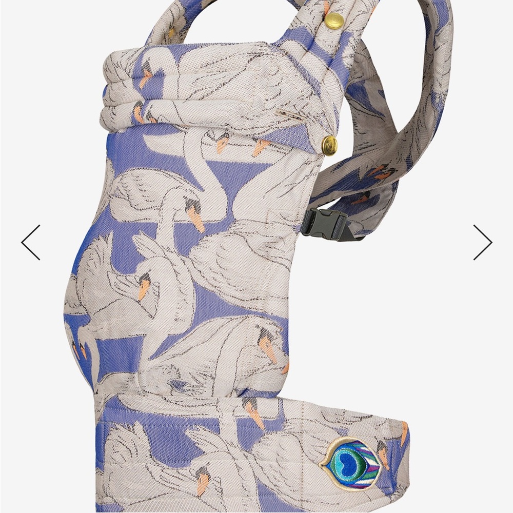 Never worn. Artipoppe ZEITGEIST swan IN COTTON